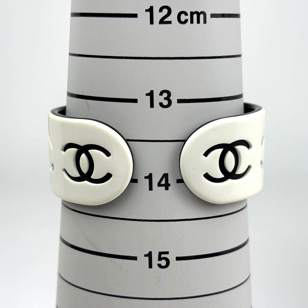 Chanel Bangle CC Logo Plastic White Bracelet — view 5