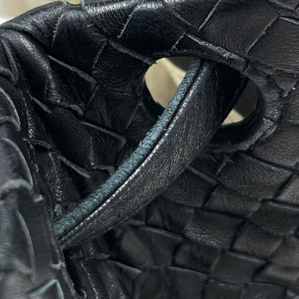 Bottega Veneta Tote Intrecciato Leather Black — view 4