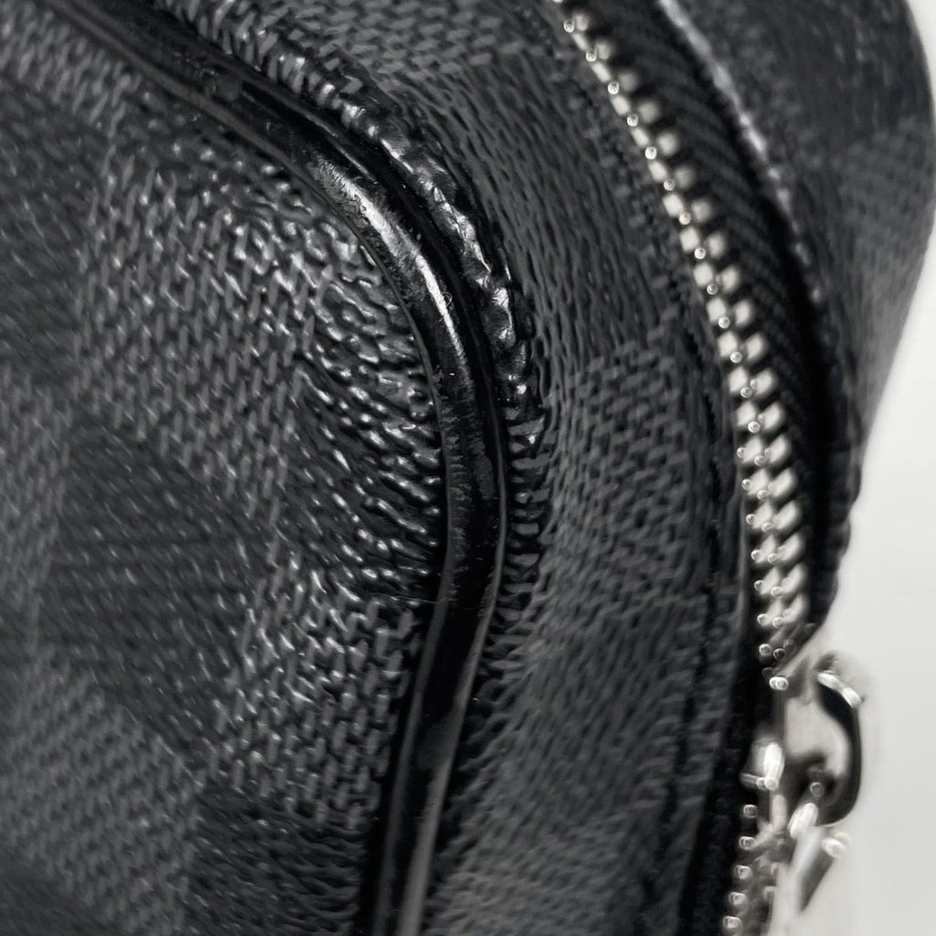 Louis Vuitton Pochette Secondbag Damier Graphite Noir Handbag — view 4