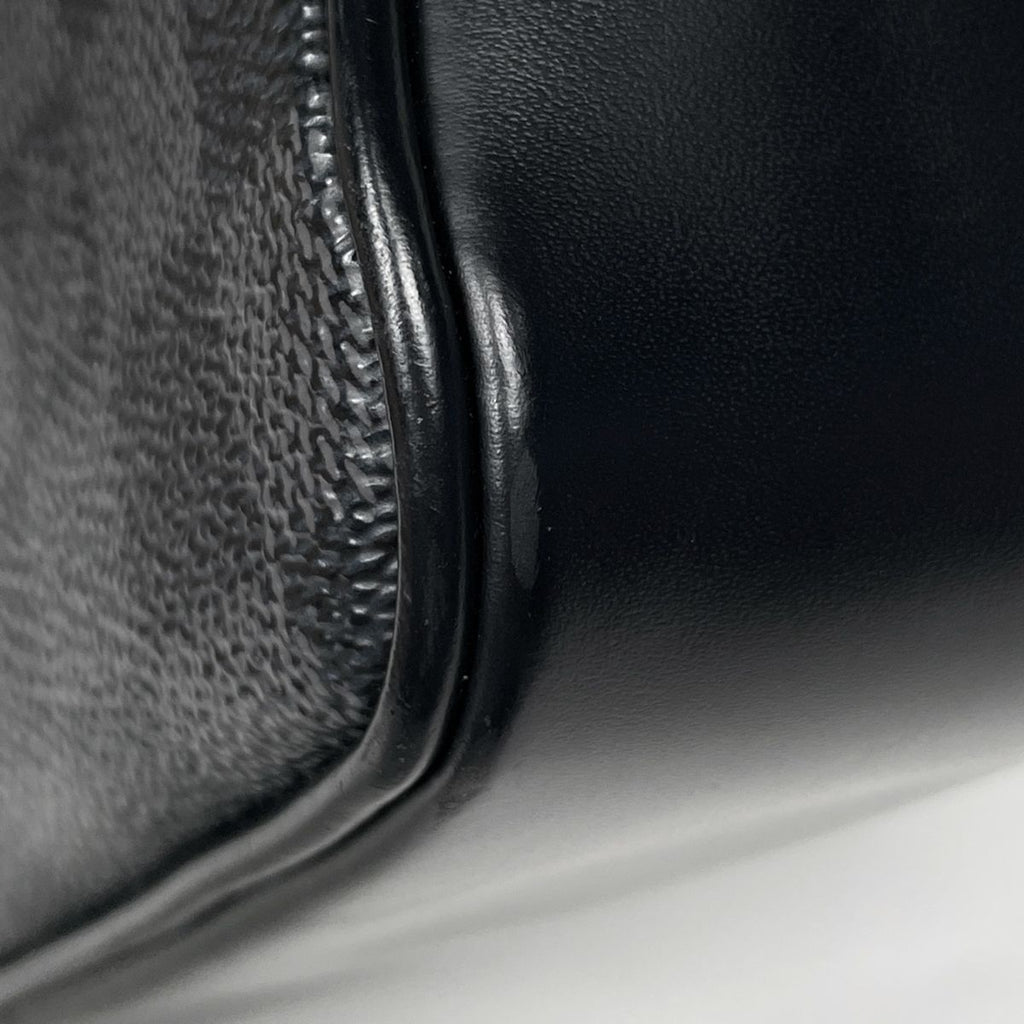 Louis Vuitton Pochette Secondbag Damier Graphite Noir Handbag — view 3