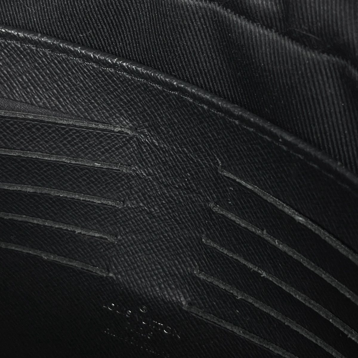 Louis Vuitton Pochette Secondbag Damier Graphite Noir Handbag — view 6