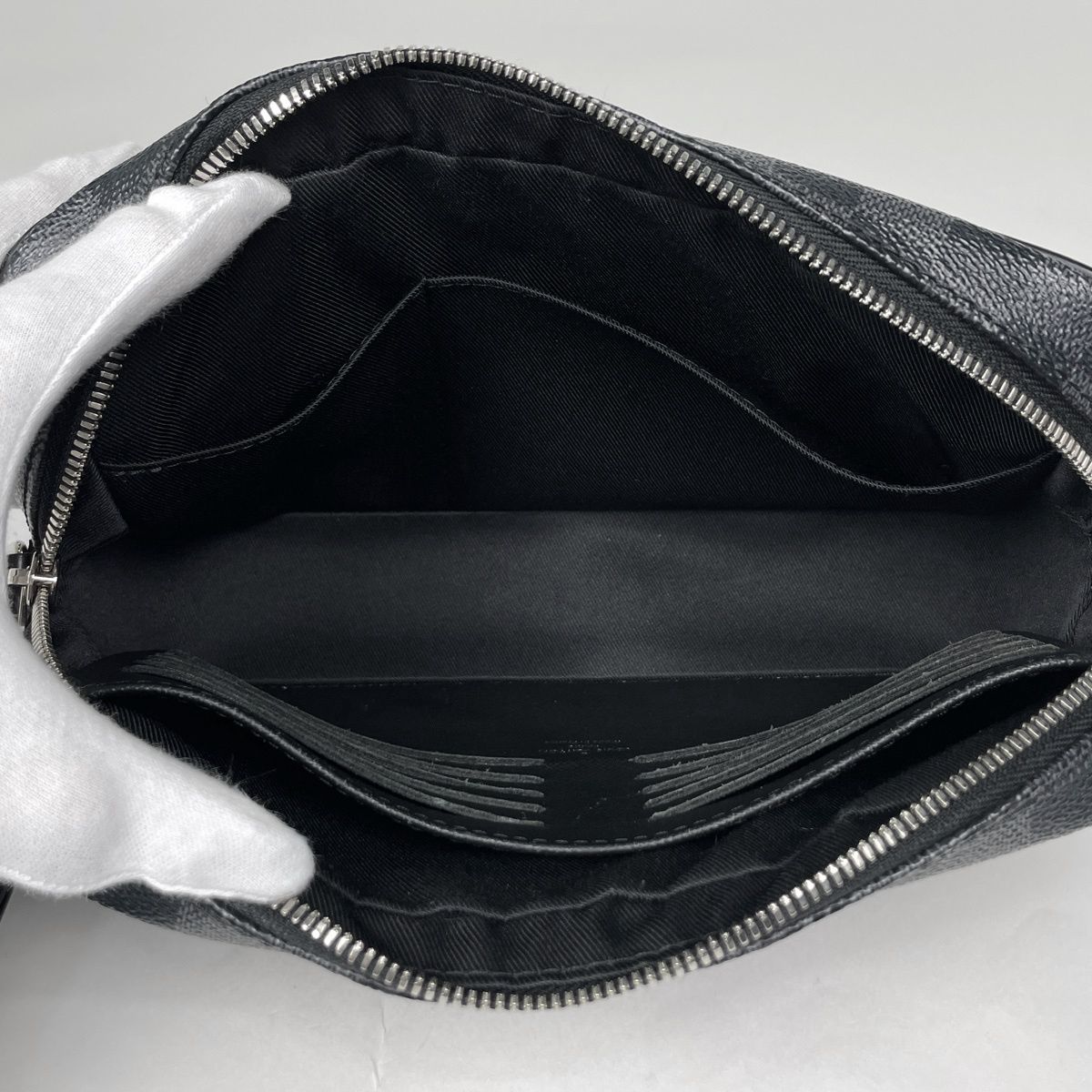 Louis Vuitton Pochette Secondbag Damier Graphite Noir Handbag — view 7