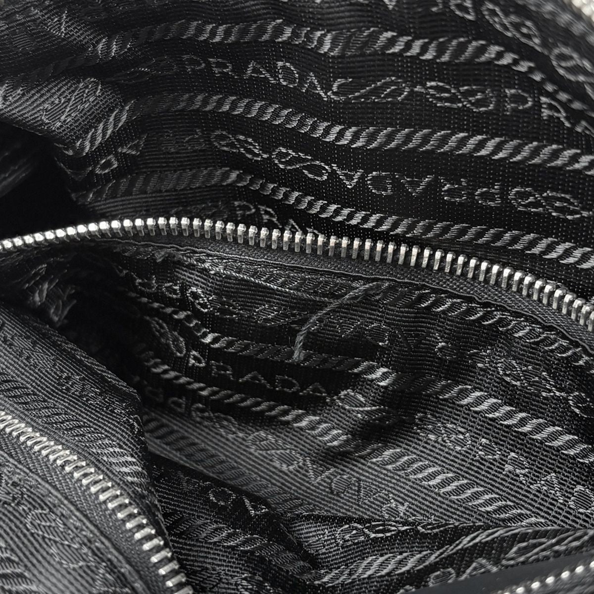 Prada Shoulder Bag Tessuto Nylon Nero — view 8
