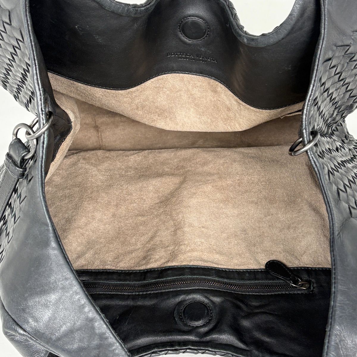 Bottega Veneta Shoulder Bag Intrecciato Leather Black — view 8