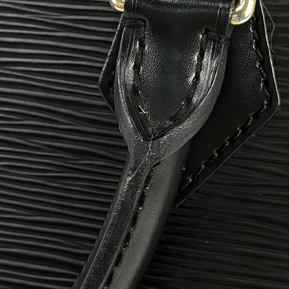 Louis Vuitton Alma Handbag Epi Noir — view 5