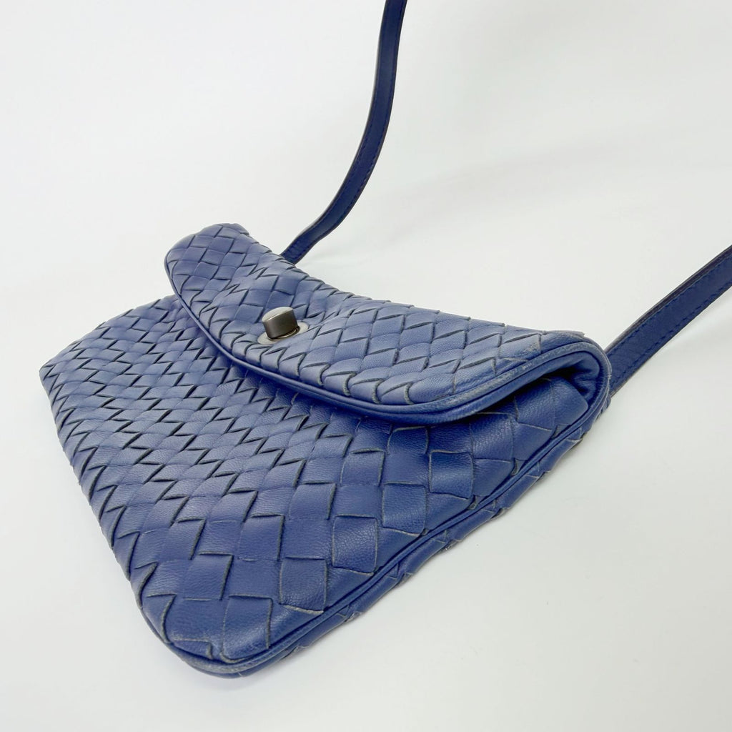 Bottega Veneta Intrecciato Flap Shoulder Bag Leather Blue Vintage — view 6