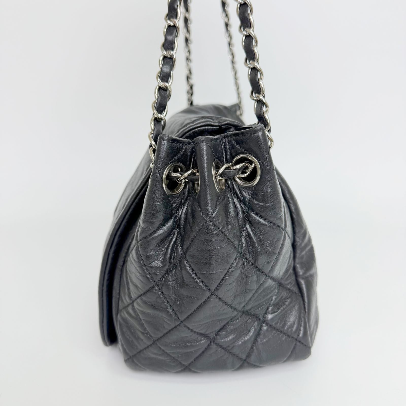 Chanel CC Logo Chain Shoulder Bag Leather Black Silver Vintage — view 6