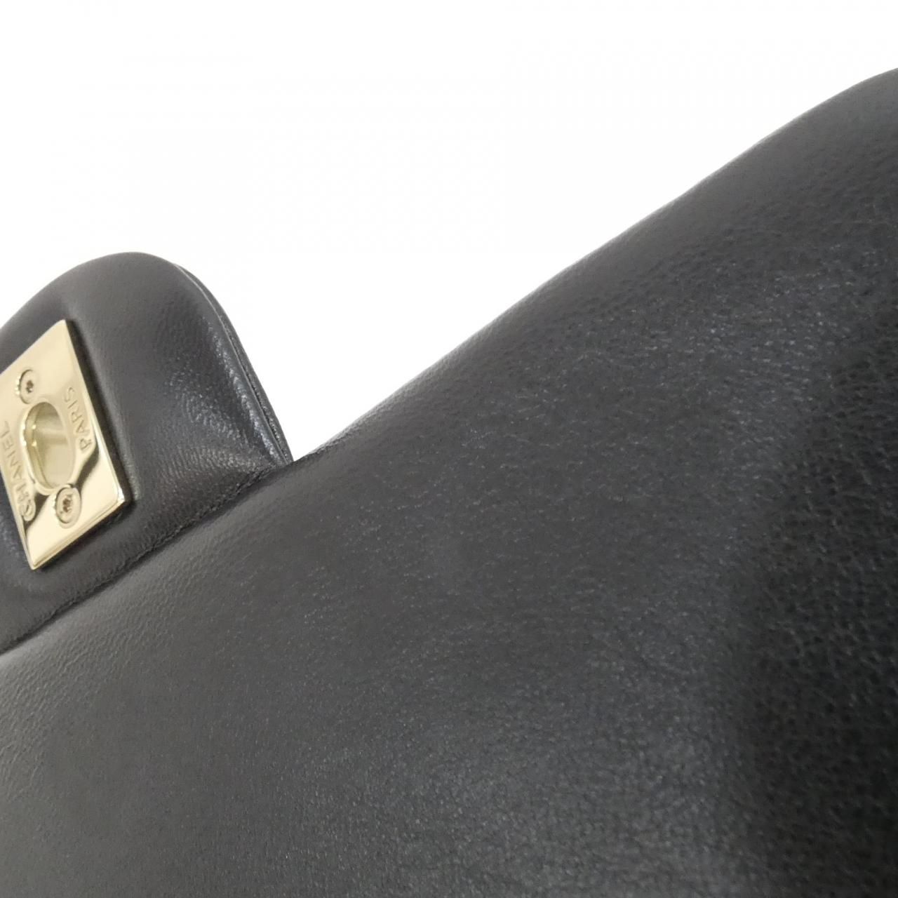 Chanel Shoulder Bag Black — view 9