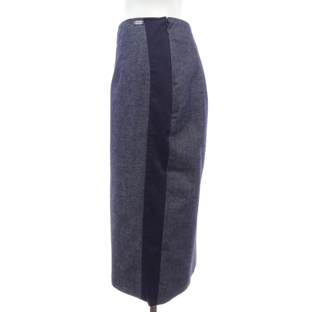 Chanel Vintage Ideentification 00c Skirt — view 8