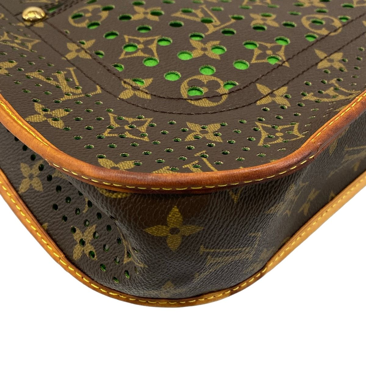 Louis Vuitton Shoulder Bag Monogram Perfo Musette Vert — view 6