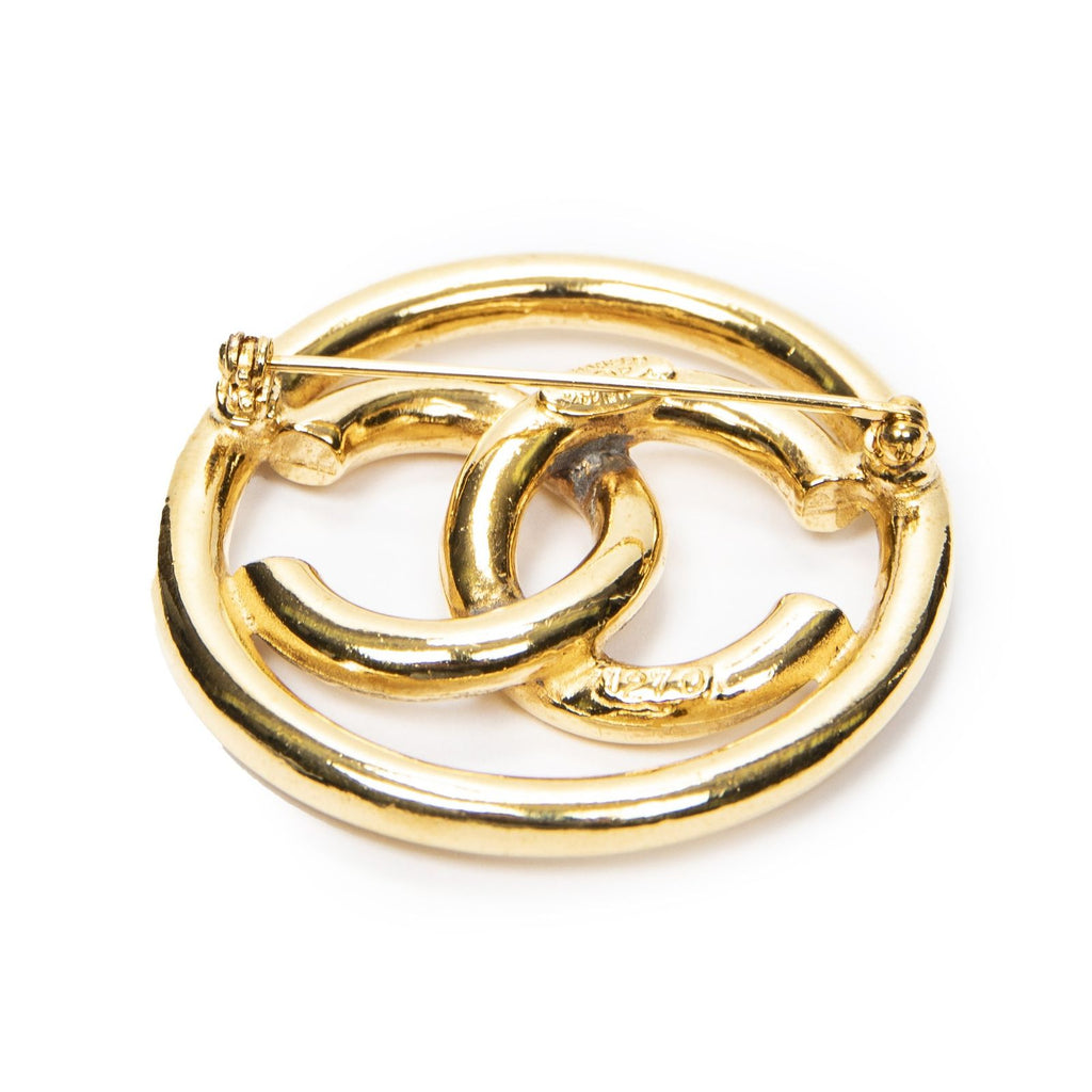 Chanel CC Logo Round gold Plated Brooch — view 2