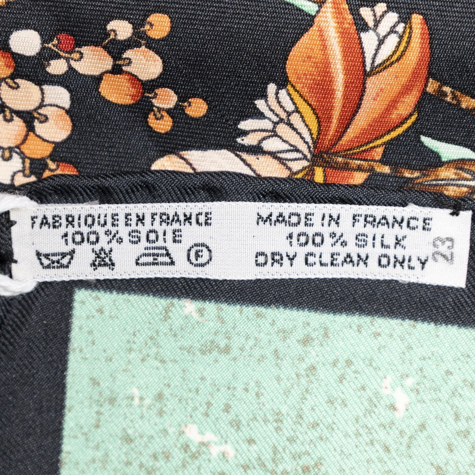 Hermes Scarf Black Light Green Yellow 100% Twillsilk — view 5