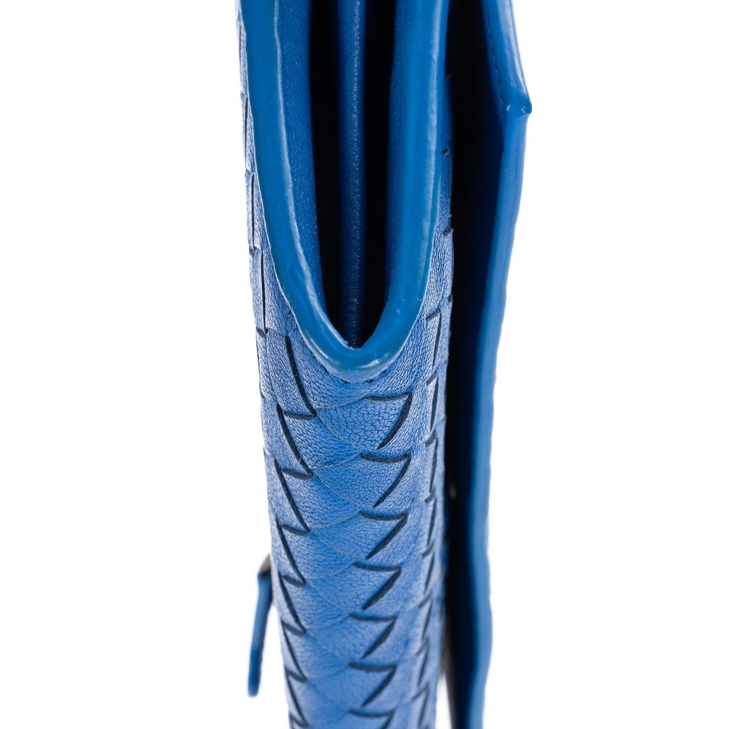 Bottega Veneta Flap Blue Intrecciato Calfskin Leathera — view 7