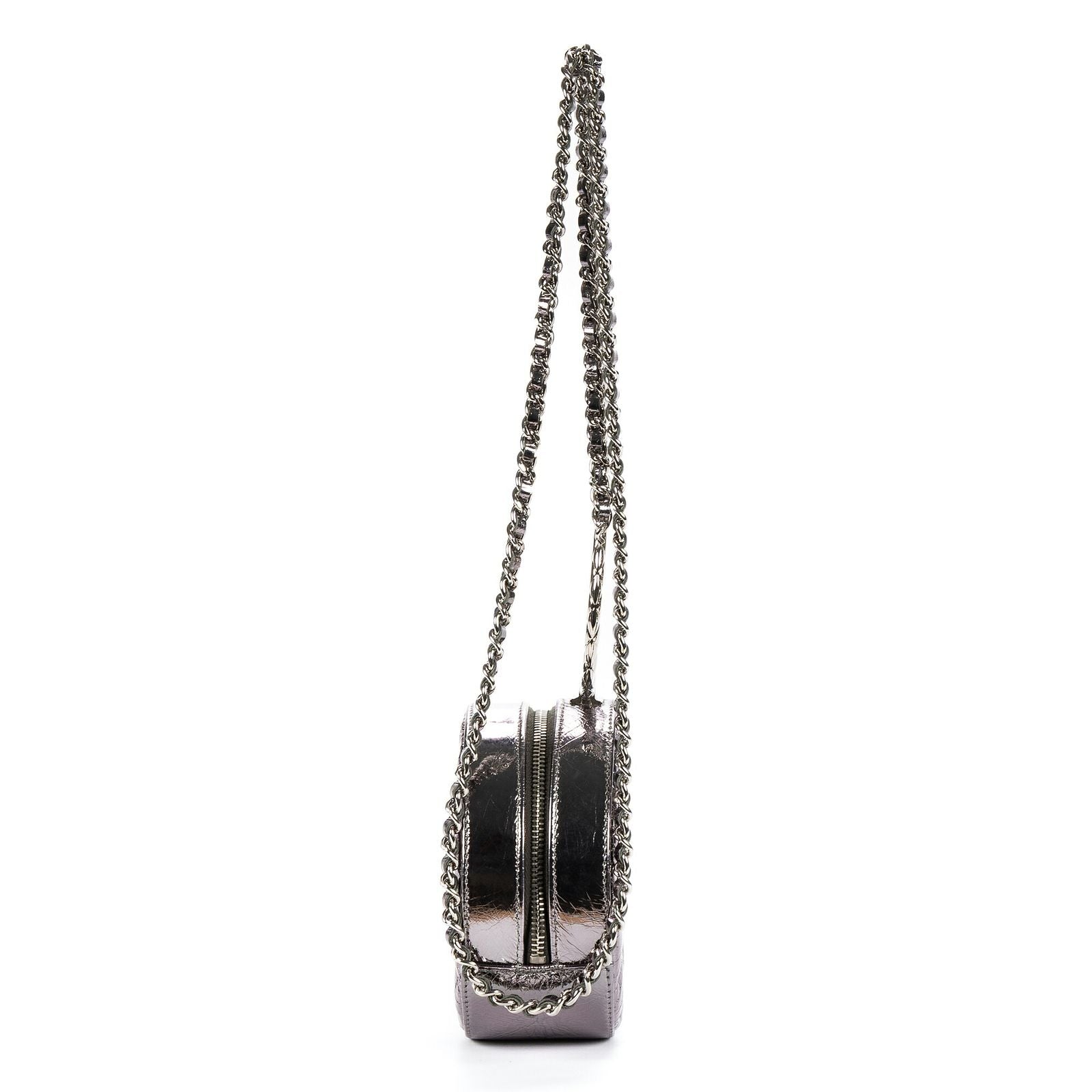 Chanel Round Bracelet Crossbodymetallic Greycrinkled Metallic Quilted Calfskin — view 3