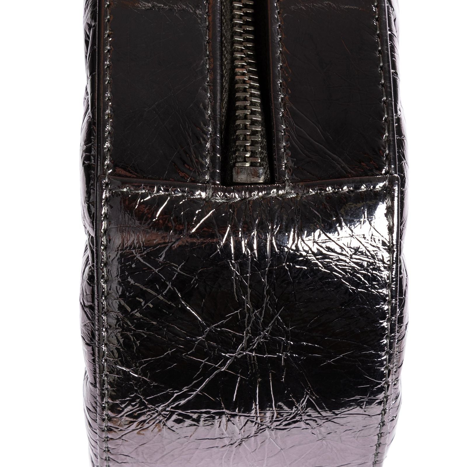 Chanel Round Bracelet Crossbodymetallic Greycrinkled Metallic Quilted Calfskin — view 8