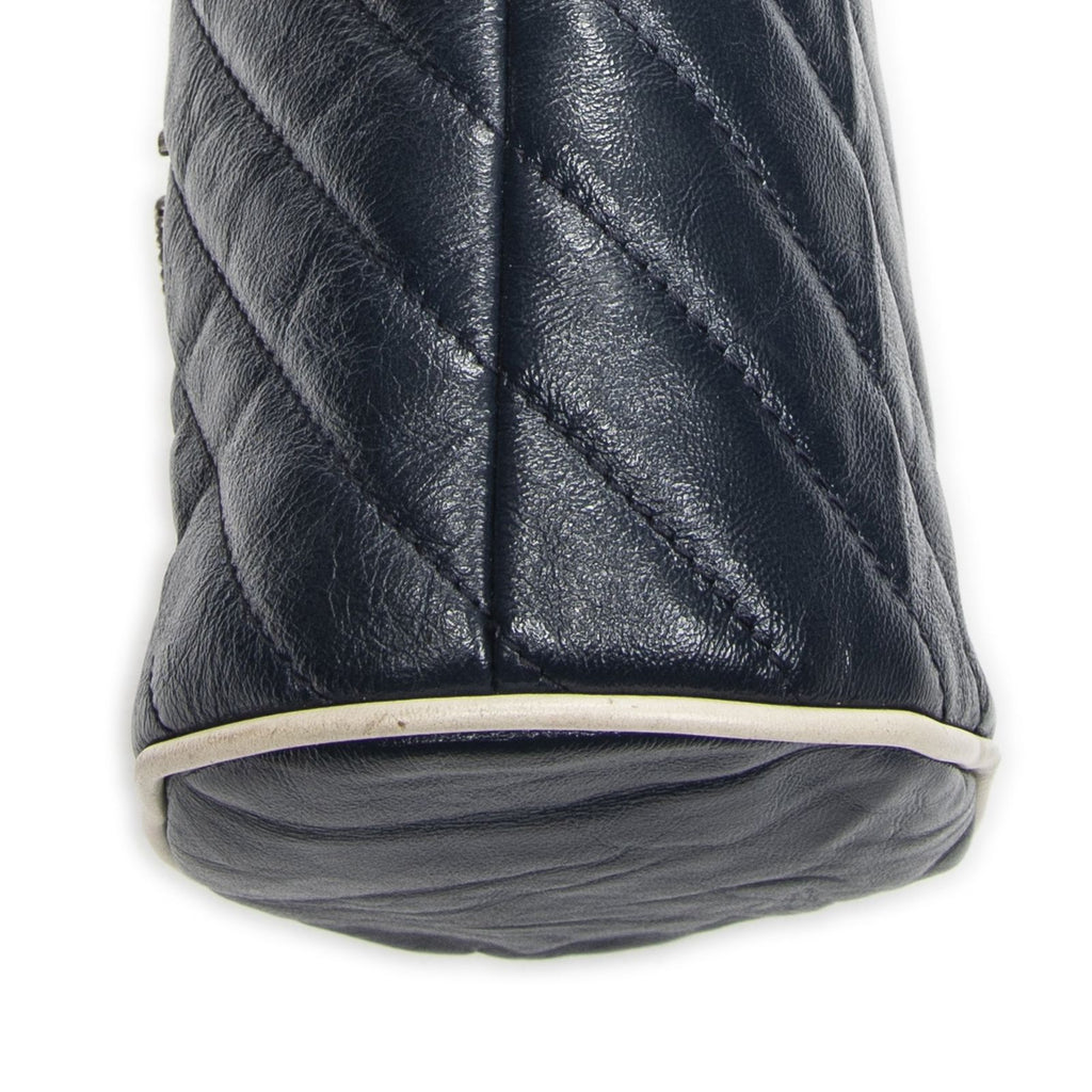 Gucci GG Marmont Torchon Bucket Bag Navy Matelasse Calfskin — view 8