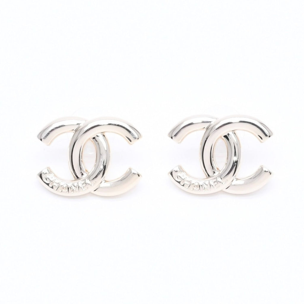 Chanel Earrings CC Logo Light Gold 25