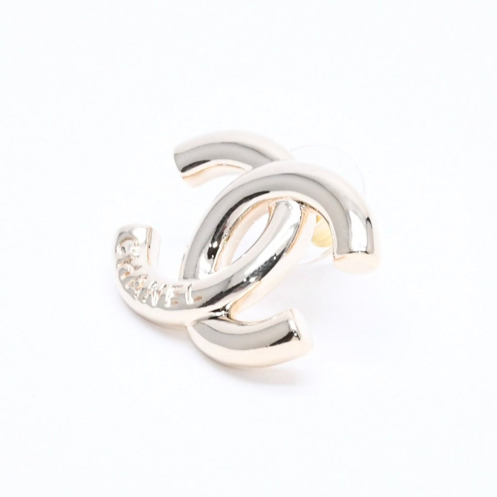 Chanel Earrings CC Logo Light Gold 25 — view 2
