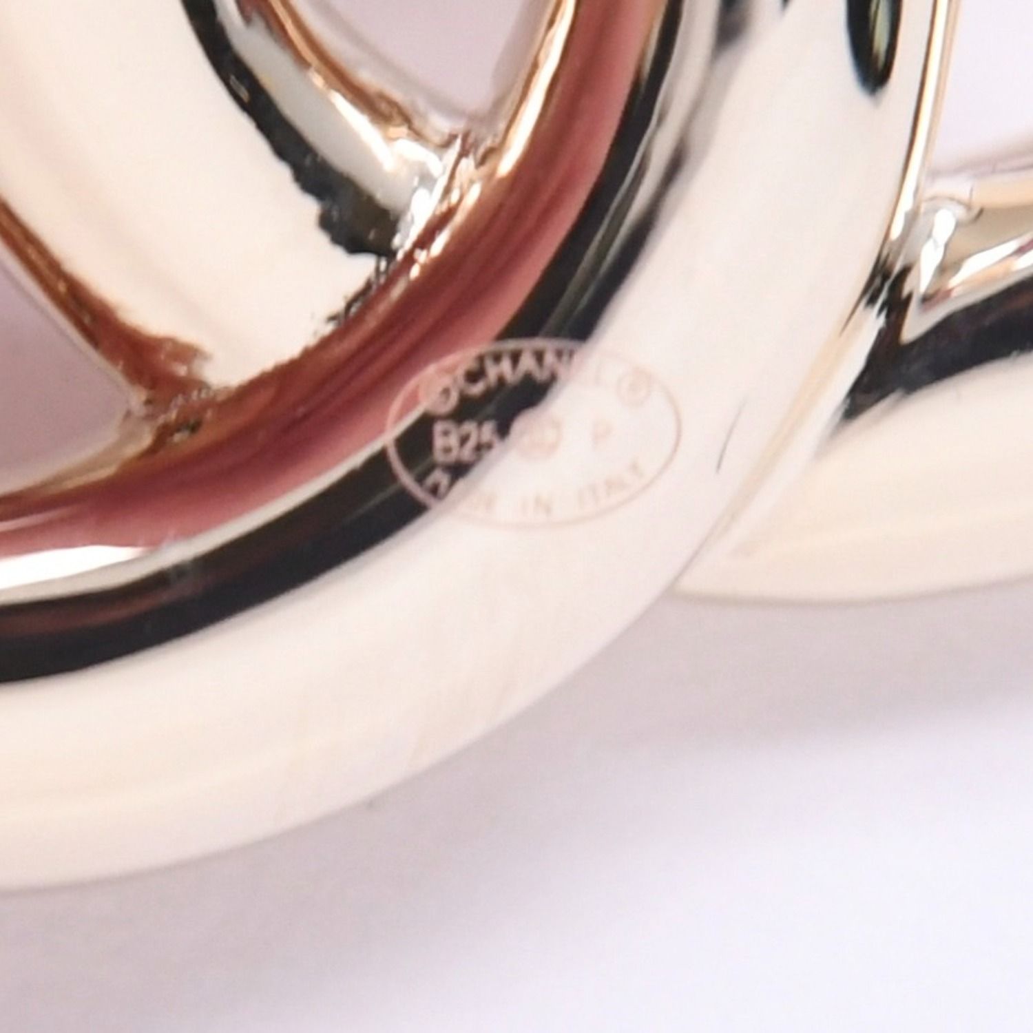 Chanel Earrings CC Logo Light Gold 25 — view 8