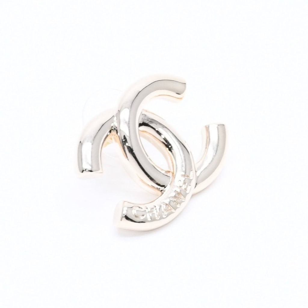Chanel Earrings CC Logo Light Gold 25 — view 3