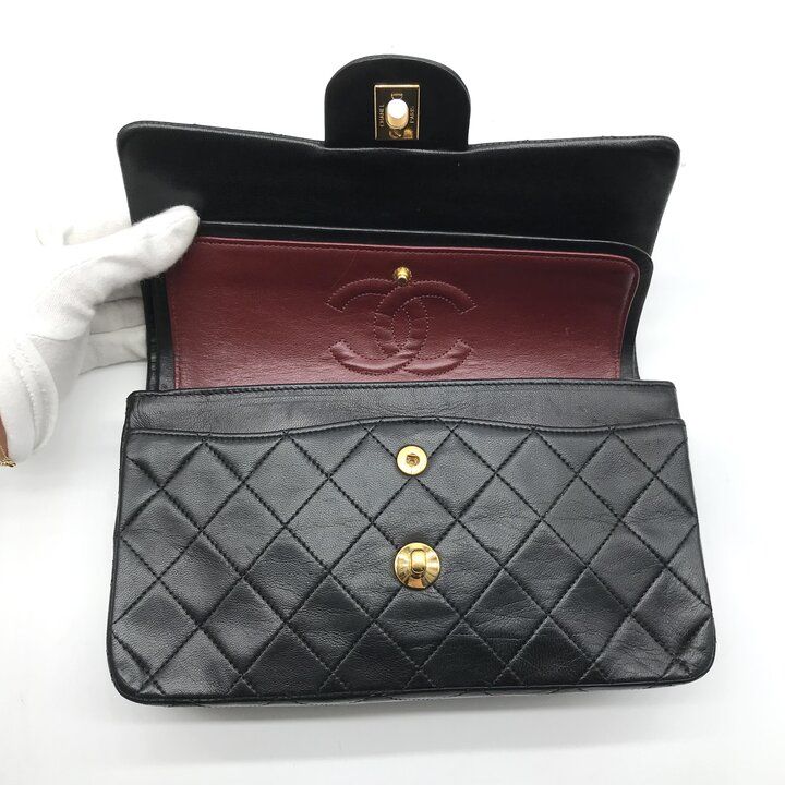 Chanel CC Logo Quilted Lambskin Chain Shoulder Bag Double Flap Black — view 7