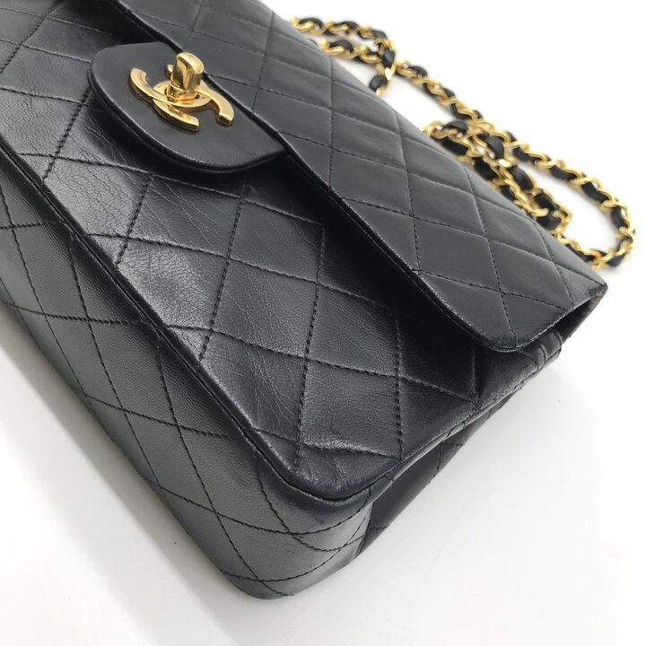 Chanel CC Logo Quilted Lambskin Chain Shoulder Bag Double Flap Black — view 4