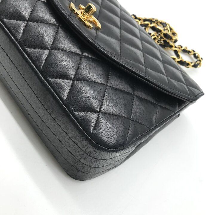 Chanel CC Logo Lambskin Leather Chain Shoulder Bag Black Turnlock — view 4