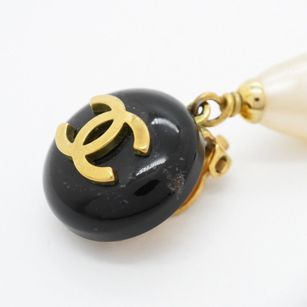 Chanel Earrings Vintage CC Logo Gold Plated Fakepearl Blackcles — view 7