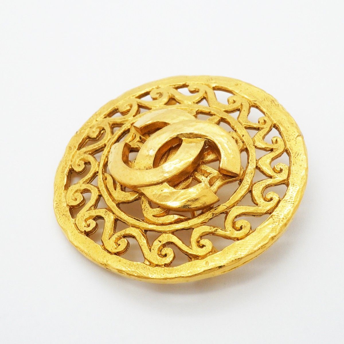 Chanel Vintage CC Logo Brooch — view 2