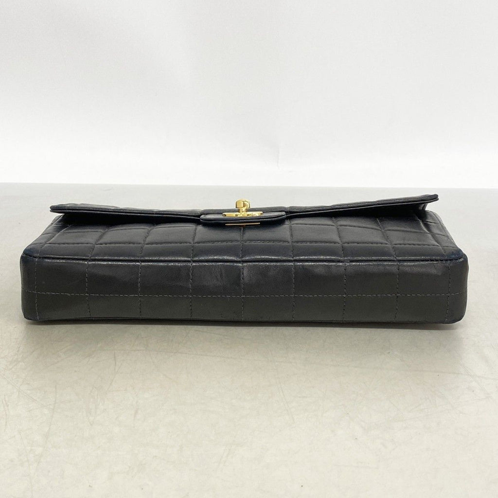 Chanel Shoulder Bag Chocolate Bar Lambskin Black Gold — view 3