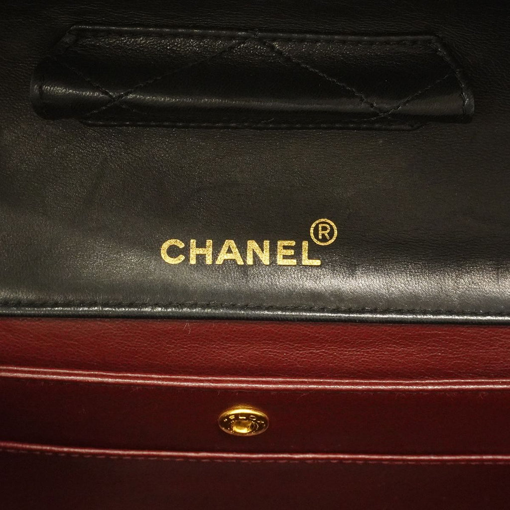 Chanel Shoulder Bag Quilted Lambskin Black Gold — view 5