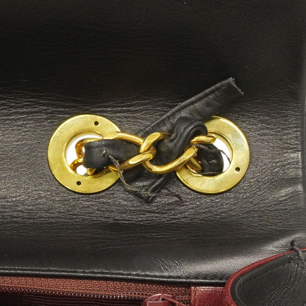 Chanel Shoulder Bag Maxi Quilted Lambskin Black Gold — view 6