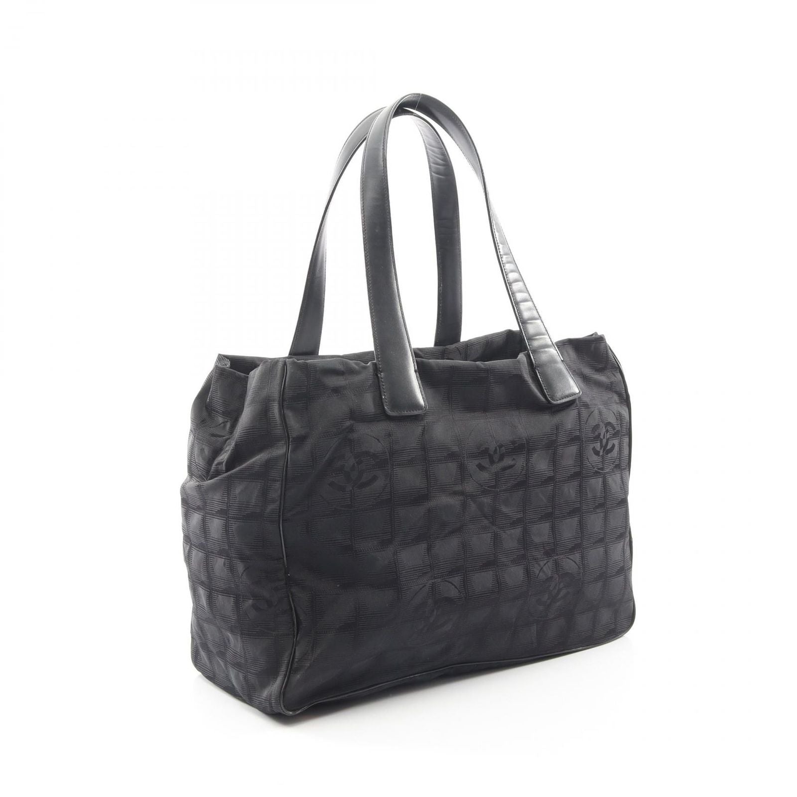 Chanel Tote New Travel Line MM Black Leather New MM — view 2