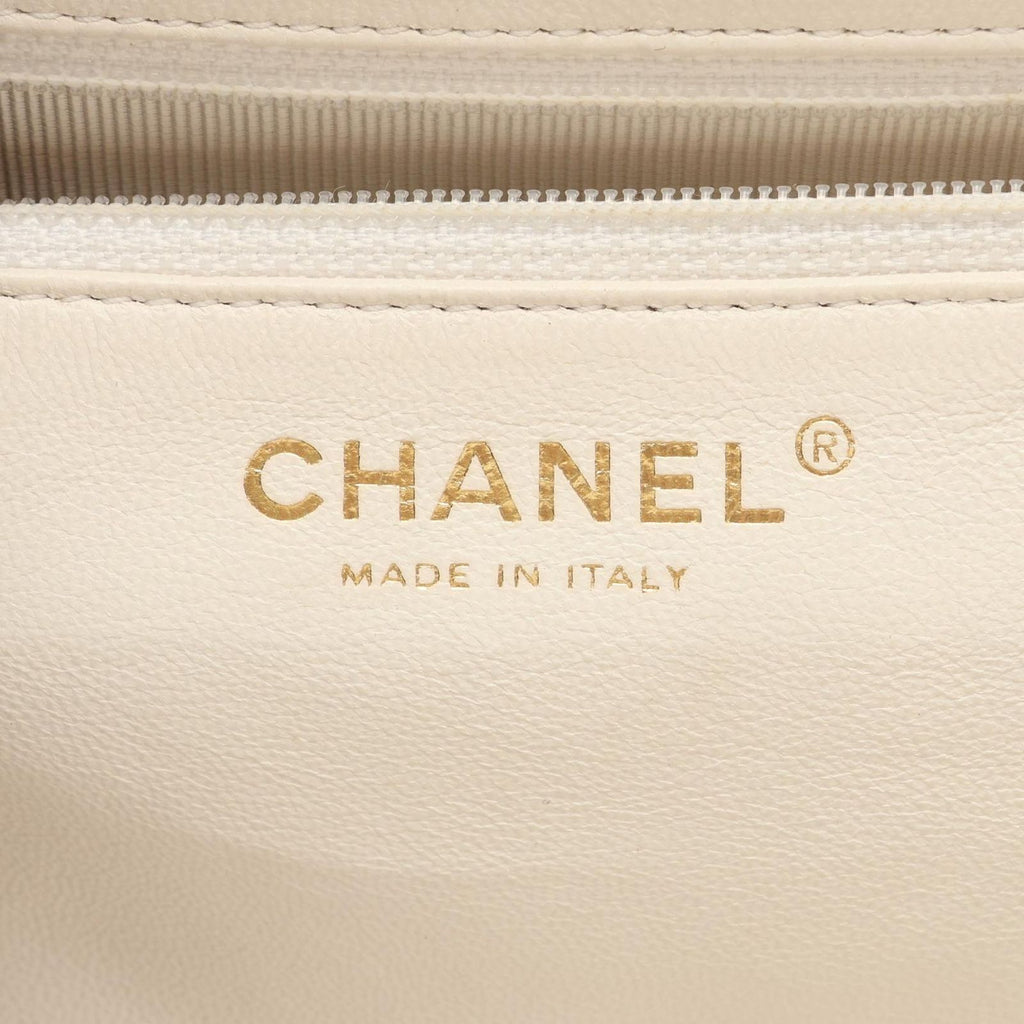 Chanel Handbag Quilted White Brown Caviar Leather Chain — view 4