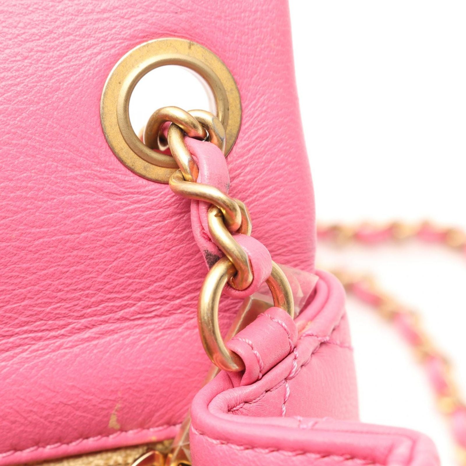 Chanel Shoulder Bag Quilted Pink Leather Mini Chain — view 6