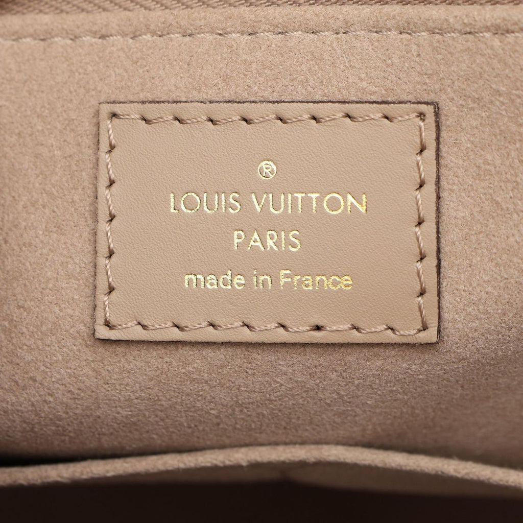 Louis Vuitton Tote On The Go MM Monogram Empreinte Tourterelle 2-Way Leather — view 4