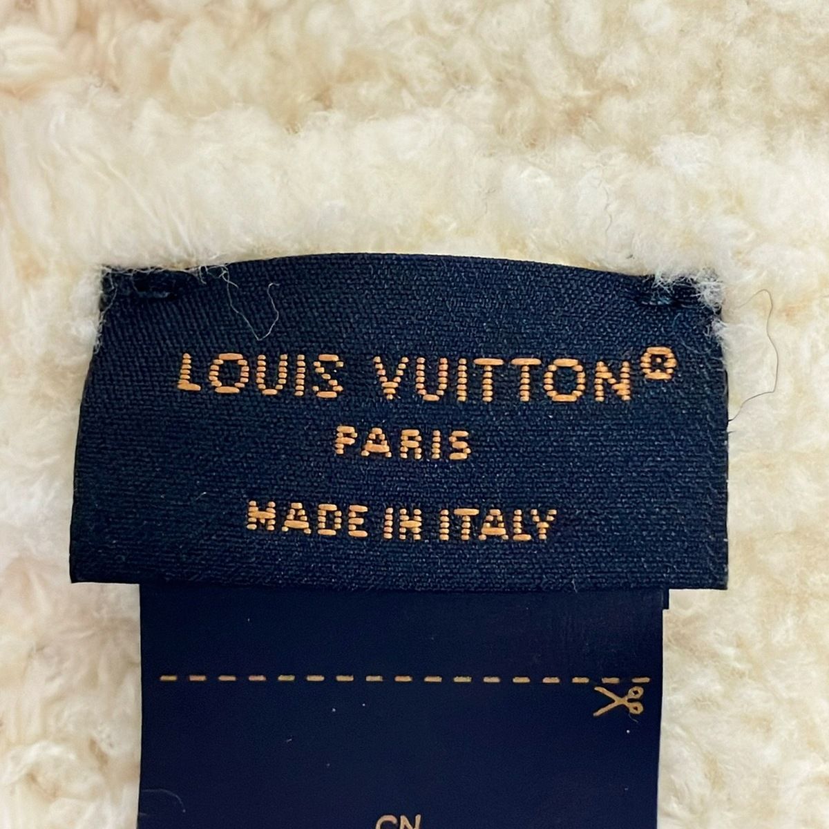 Louis Vuitton Knit Hat S Ivory Wool Cashmere — view 4