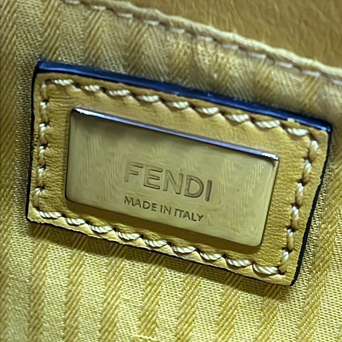 Fendi Handbag Petit Toujours Dark Yellow Leather — view 9