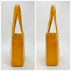 Chanel Tote Logo Yellow — view 4