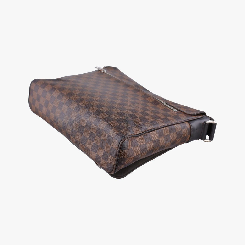 Louis Vuitton District MM Ebene Damier Canvas Shoulder — view 6