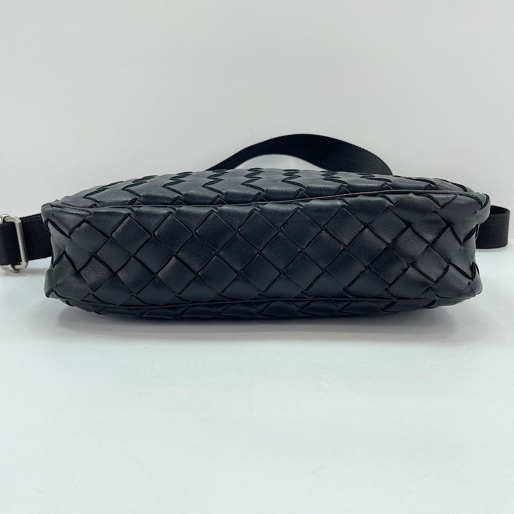 Bottega Veneta Shoulder Bag Intrecciato — view 7