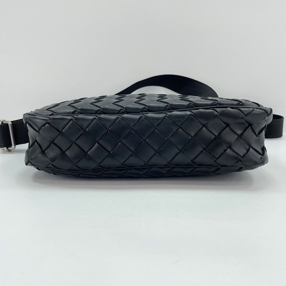 Bottega Veneta Shoulder Bag Intrecciato — view 7