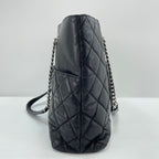 Chanel Shoulder Bag Quilted — view 5