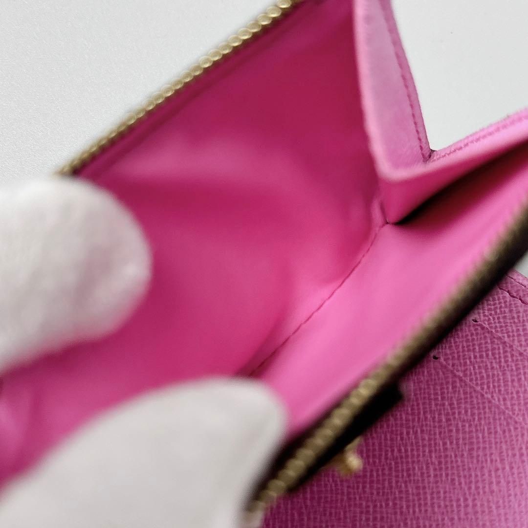 Louis Vuitton Monogram Portefeuille Lisa Bifold Wallet — view 5