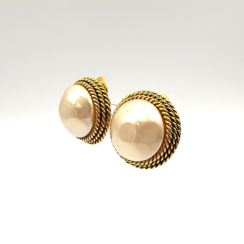 Chanel Round Pearl Gold White Earrings — view 2