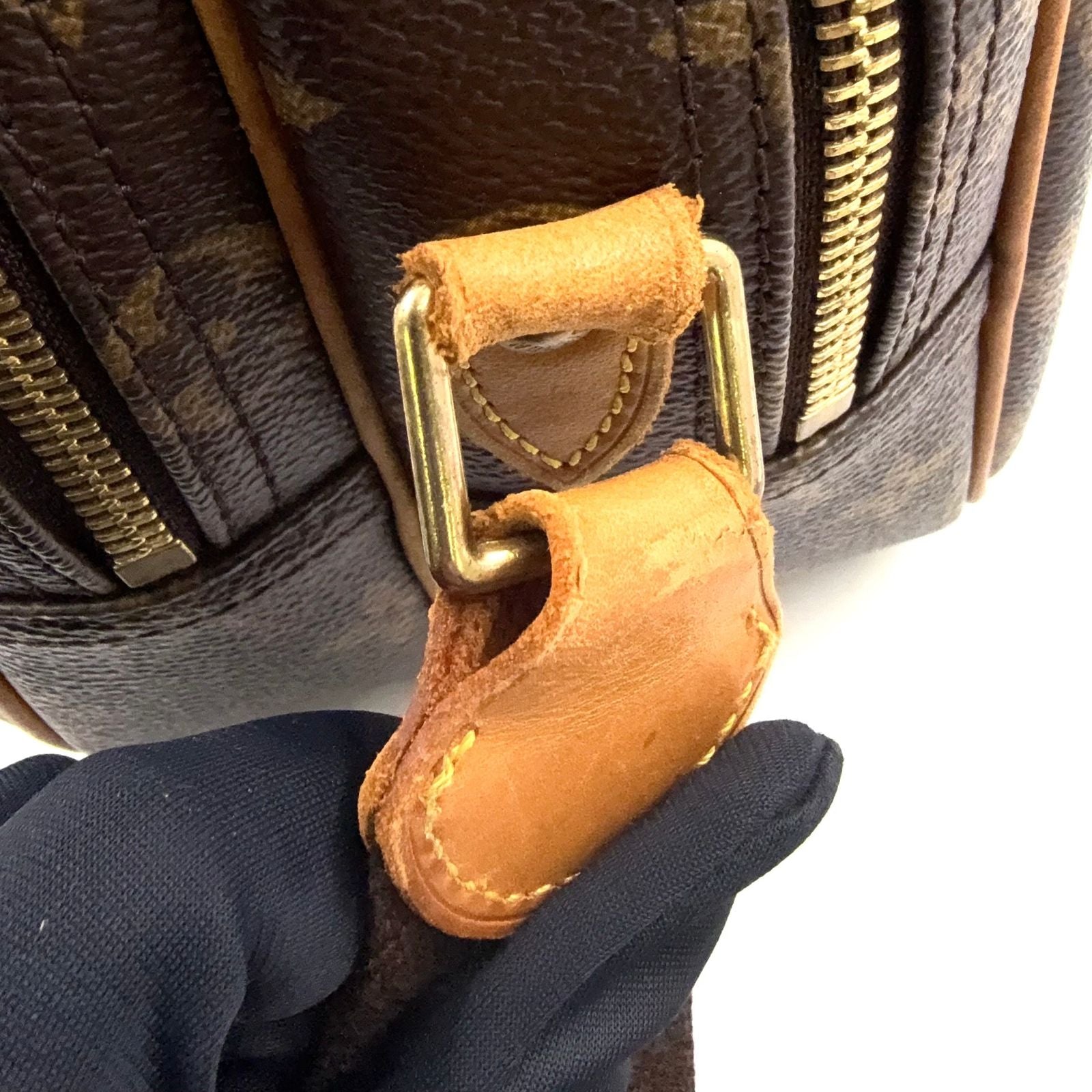 Louis Vuitton PM Monogram Leather Brown Lightbrown Shoulder Bag Gold — view 9