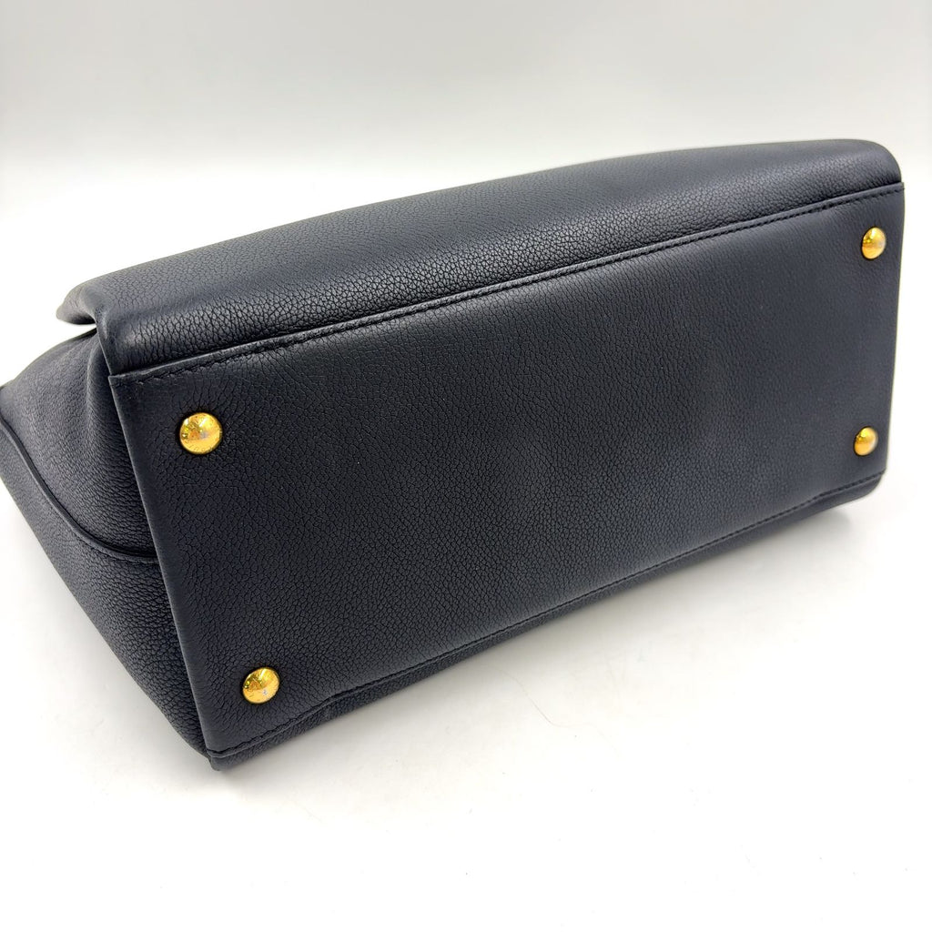 Louis Vuitton Lockme Calf Black Handbag Gold — view 7