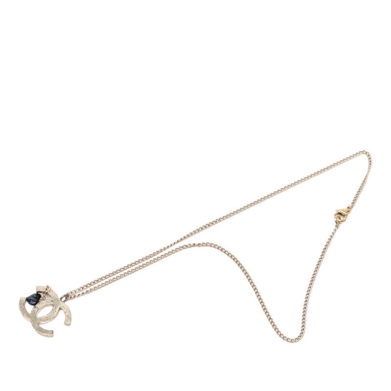 Chanel CC Logo Heart Pendant Gold Plated — view 3