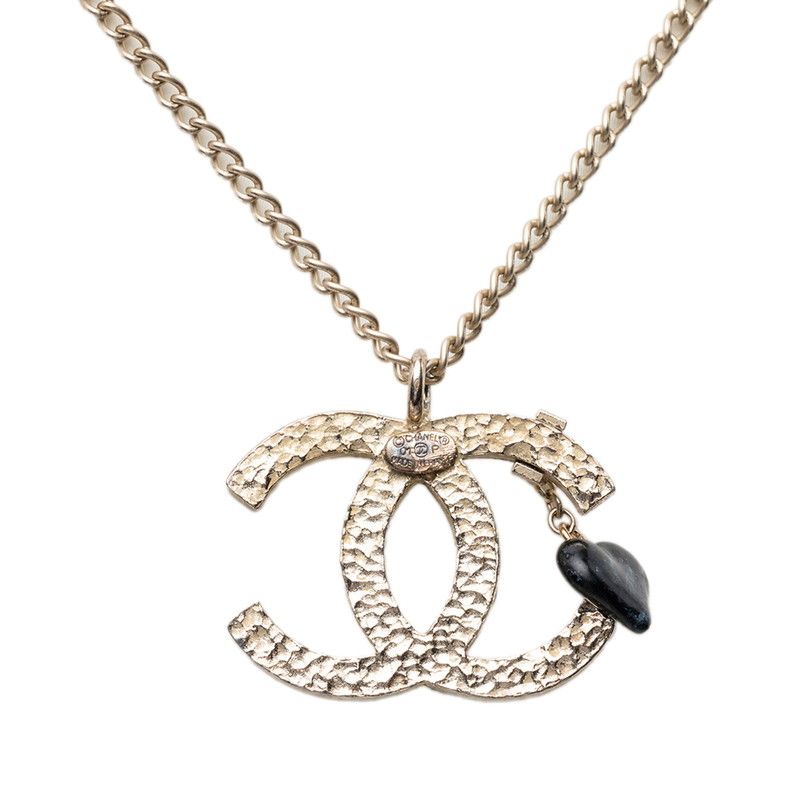 Chanel CC Logo Heart Pendant Gold Plated — view 2