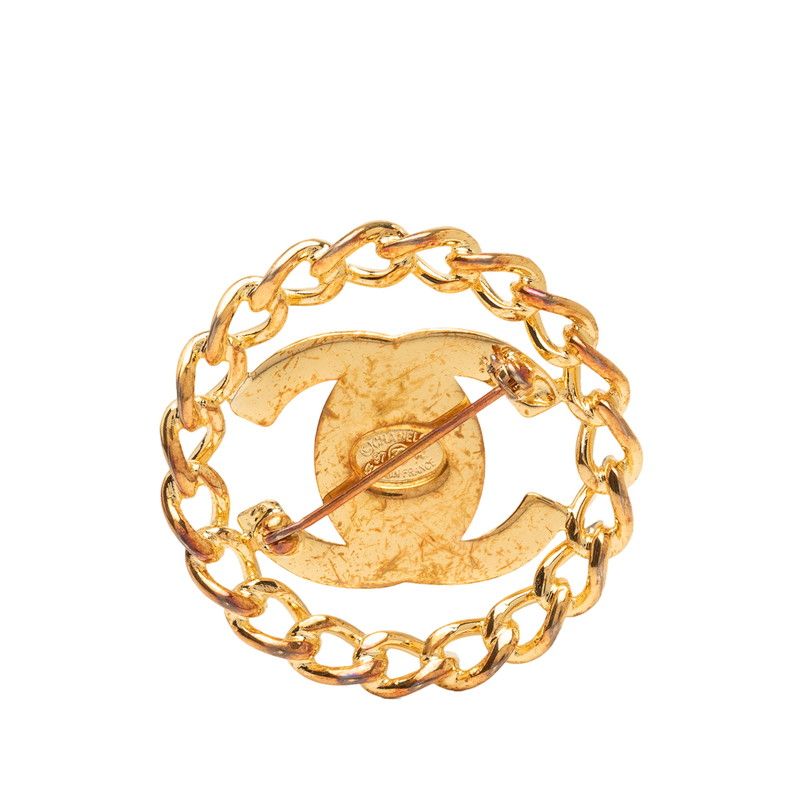 Chanel CC Logo Turnlock Chain Motif Vintage Brooch Gold Plated — view 2